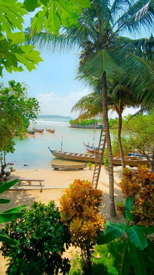 Scorpion Hill Lodge Busua Bagian luar foto