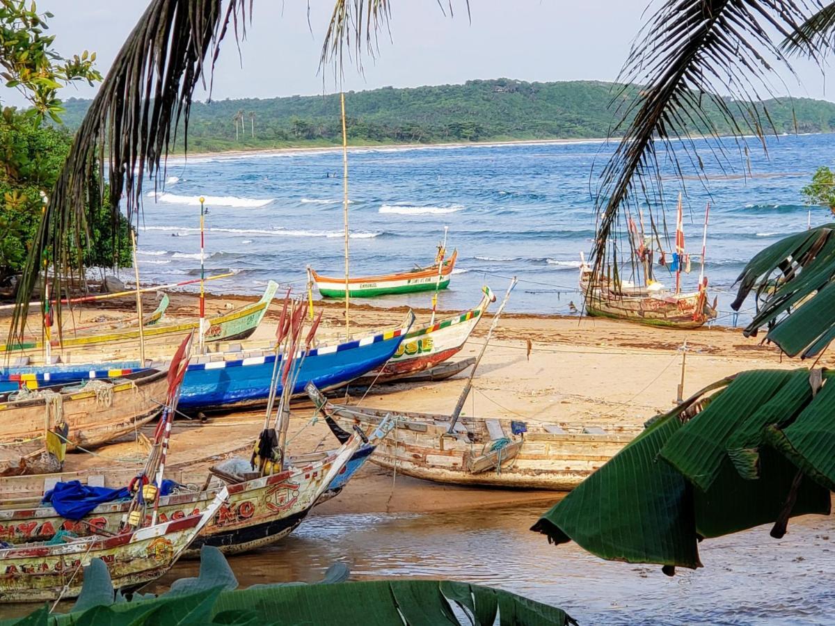 Scorpion Hill Lodge Busua Bagian luar foto
